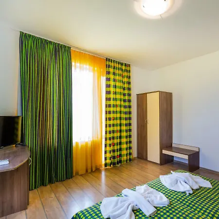 Comfortable 2bedroom With Kitchen In Dafinka Eu アパート